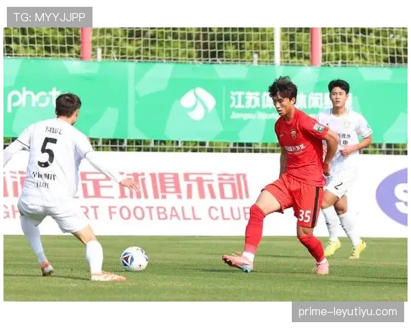 上海海港新赛季阵容磨合顺利，中前场配合日趋流畅